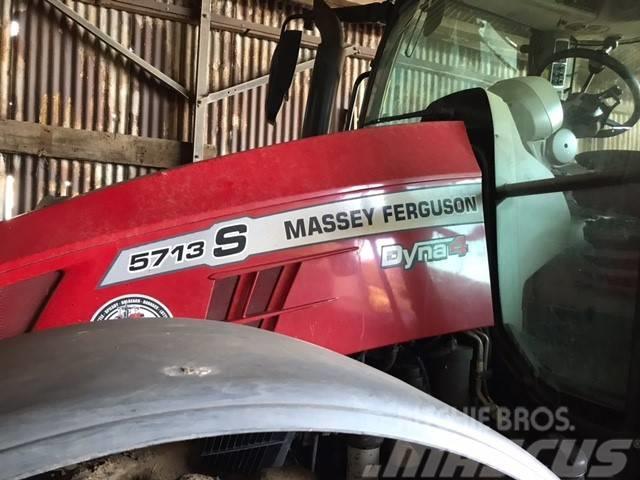 Massey Ferguson 5713 Traktorok