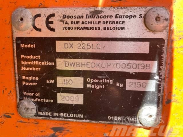 Doosan DX 225 LC Lánctalpas kotrók