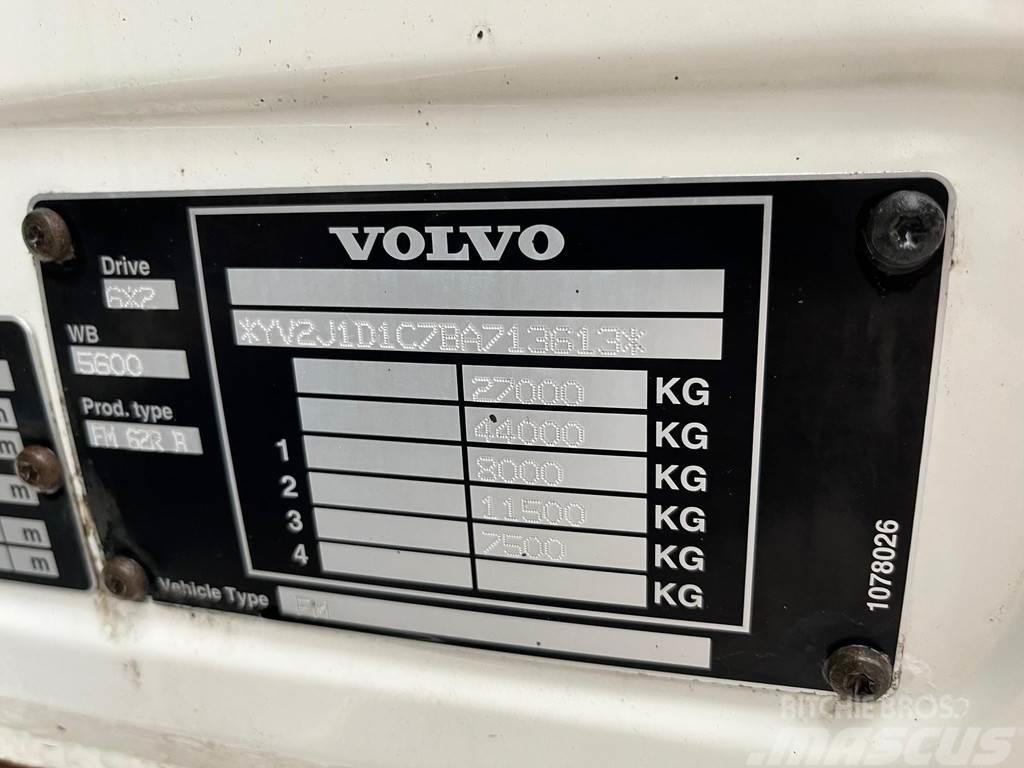 Volvo FM330 6x2*4 EURO 5 + VEB + CARRIER SUPRA 950 MT + Hűtős