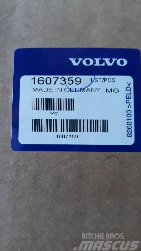 Volvo STEERING WHEEL 1607359 Vezetőfülke és belső tartozékok