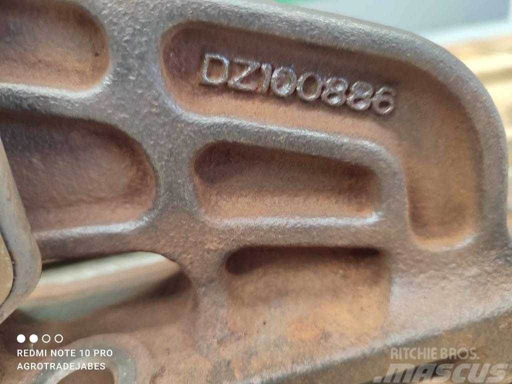 John Deere 6155R (DZ100885) bracket Motorok