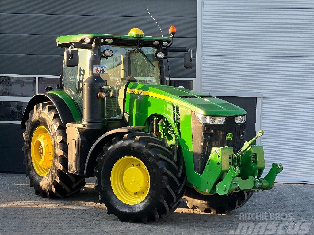 John Deere 8400 R Traktorok