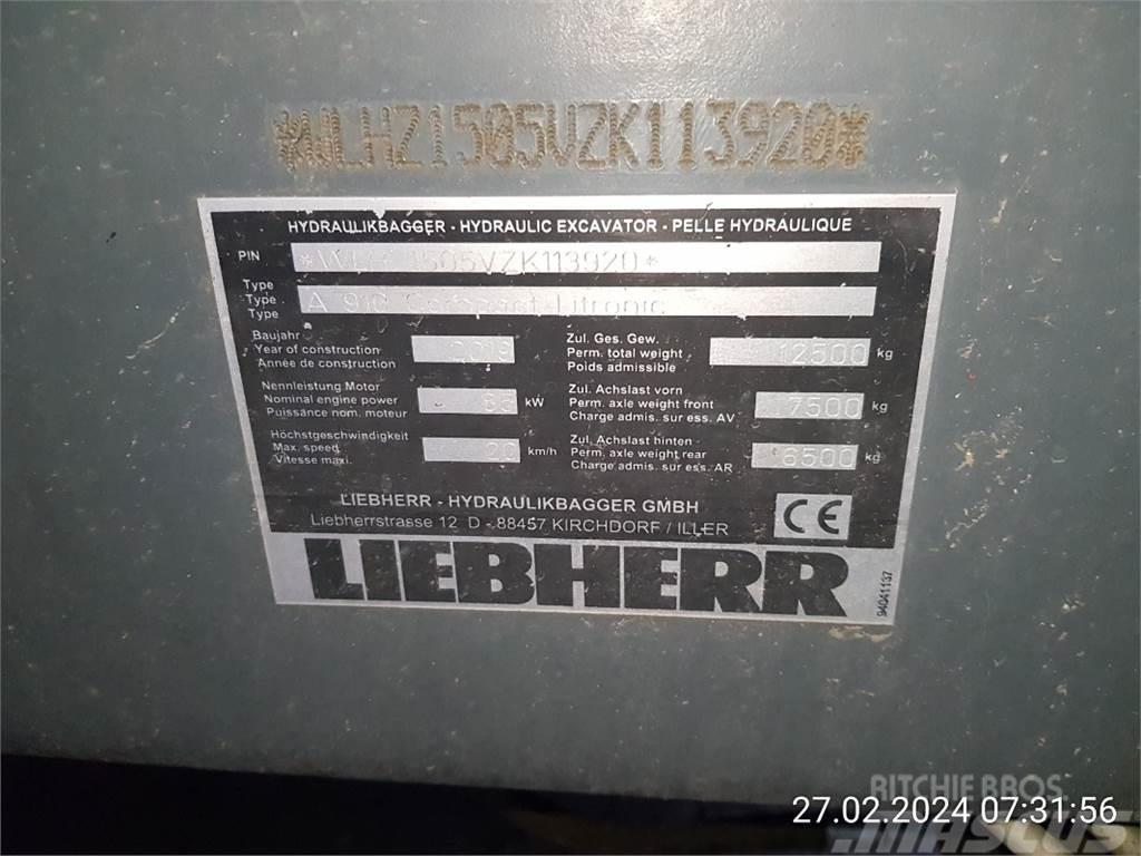 Liebherr A910compact Gumikerekes kotrók