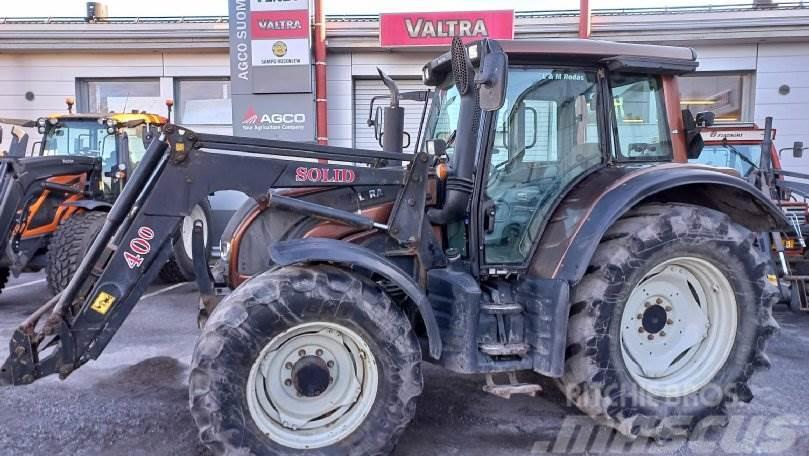 Valtra N142 VERSU Traktorok