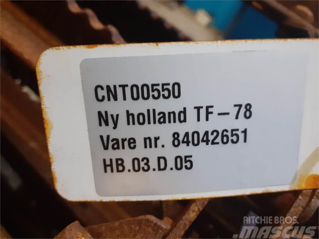 New Holland TF78 Kombájn tartozékok