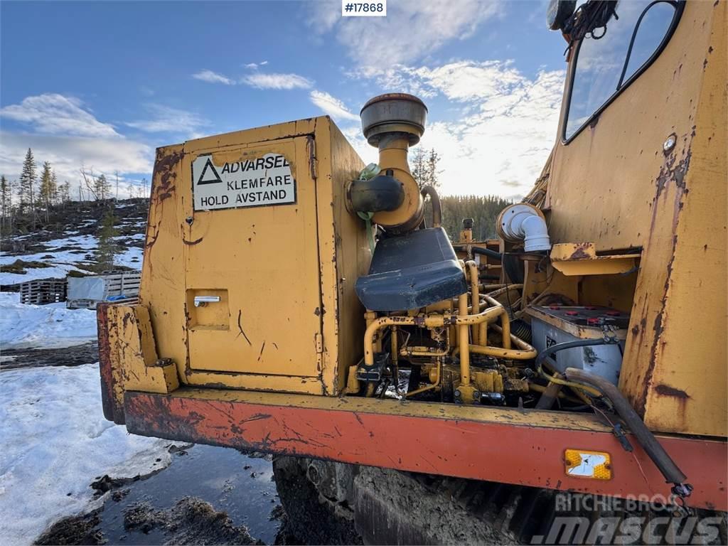 Brøyt X21TL crawler excavator w/ digging bucket Lánctalpas kotrók
