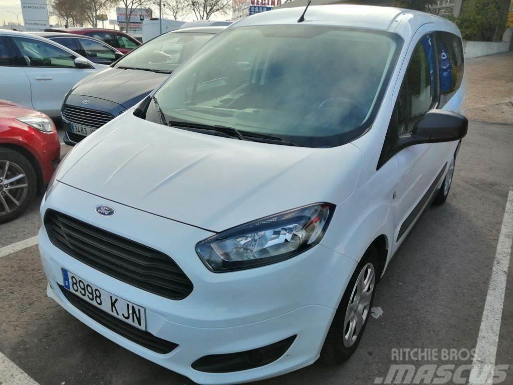 Ford Courier Tourneo 1.0 Ecoboost Ambiente Transporterek