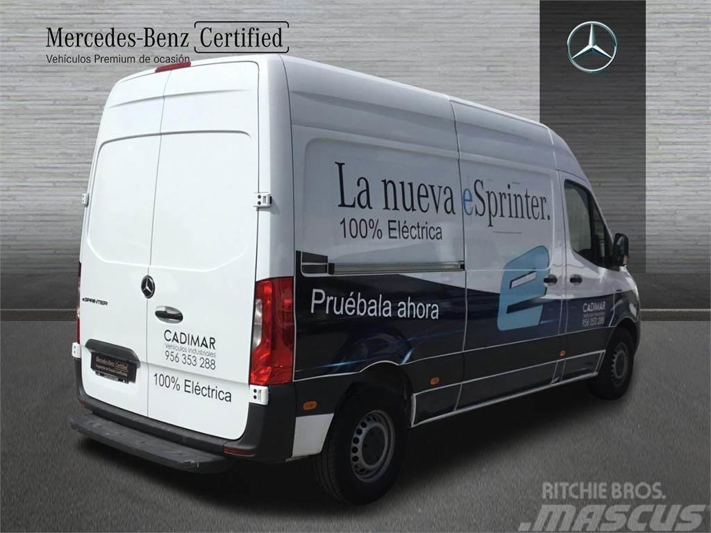 Mercedes-Benz Sprinter e 311 MEDIO 3.5T T ALTO e55 Transporterek