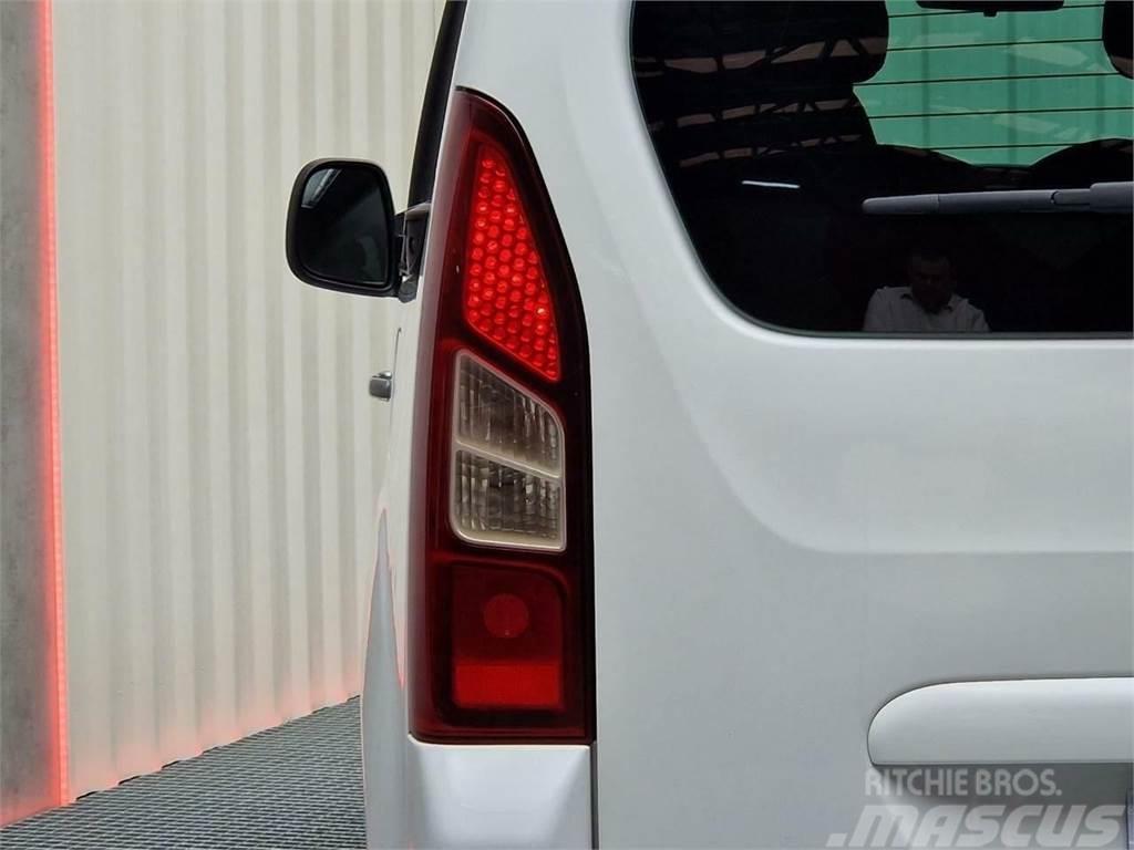 Peugeot Partner 1.6 BLUEHDI 100CV Transporterek