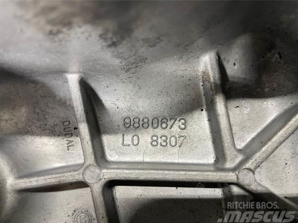 Liebherr L544-9880673-Cilinder head cover Motorok