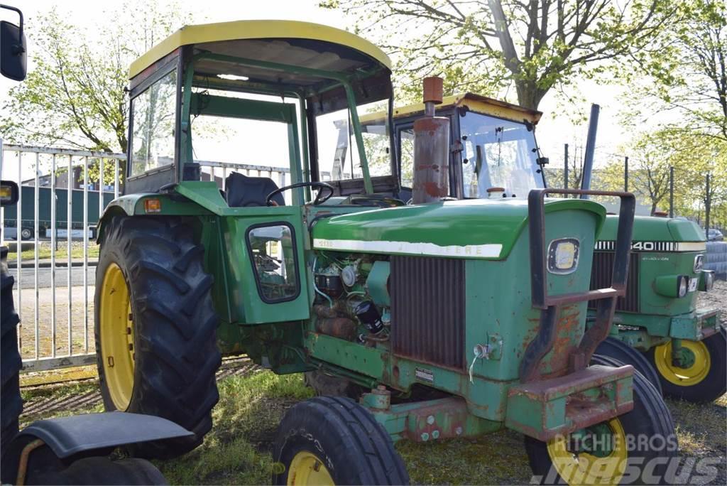 John Deere 2130 Traktorok