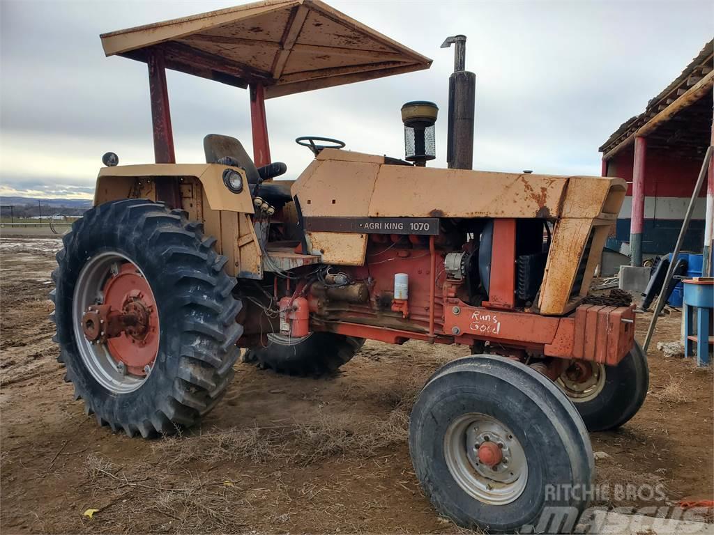  JI Case 1070 Agri King Traktorok