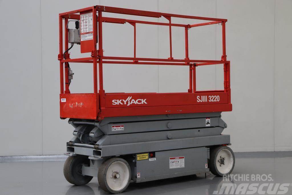 SkyJack SJIII-3220M Ollós emelők