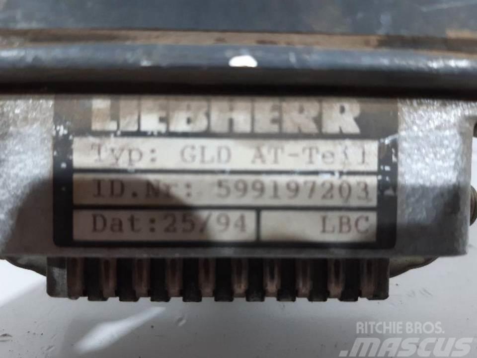 Liebherr R912LI Vezetőfülke és belső tartozékok
