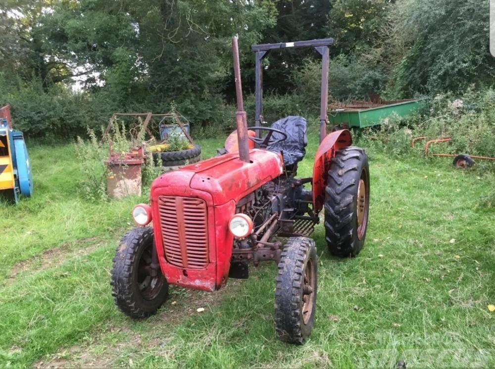 Massey Ferguson 35 tractor £3750 Traktorok