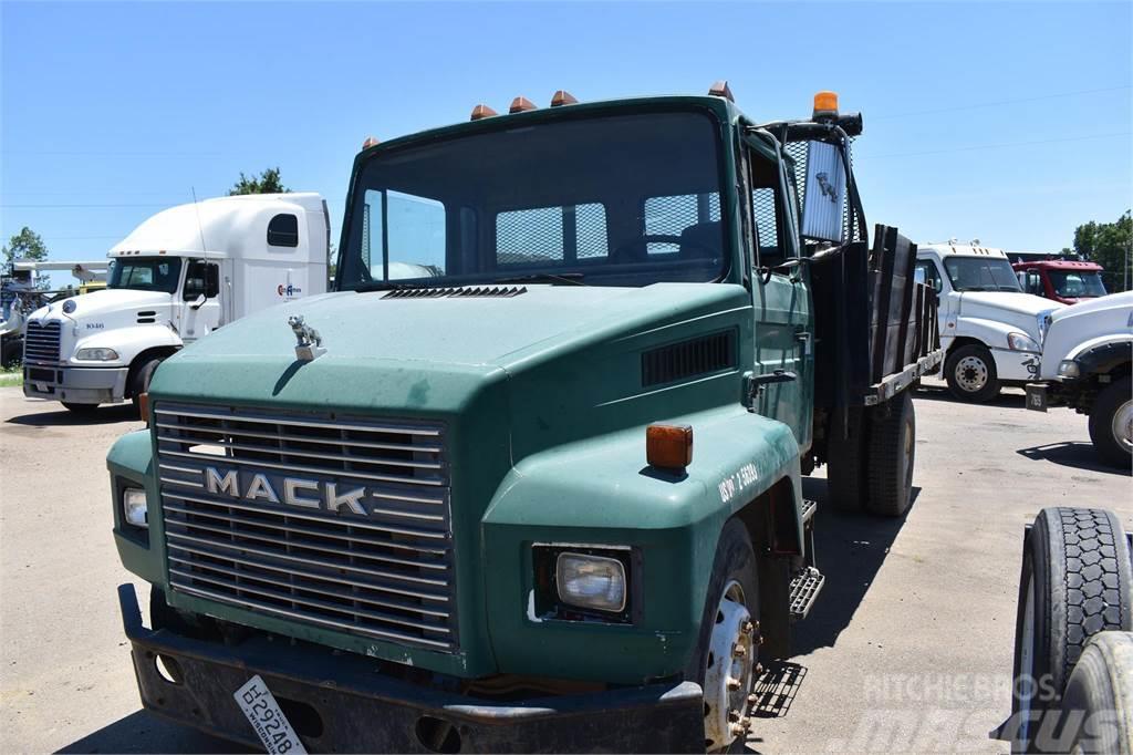 Mack MIDLINER CS200 Billenő teherautók