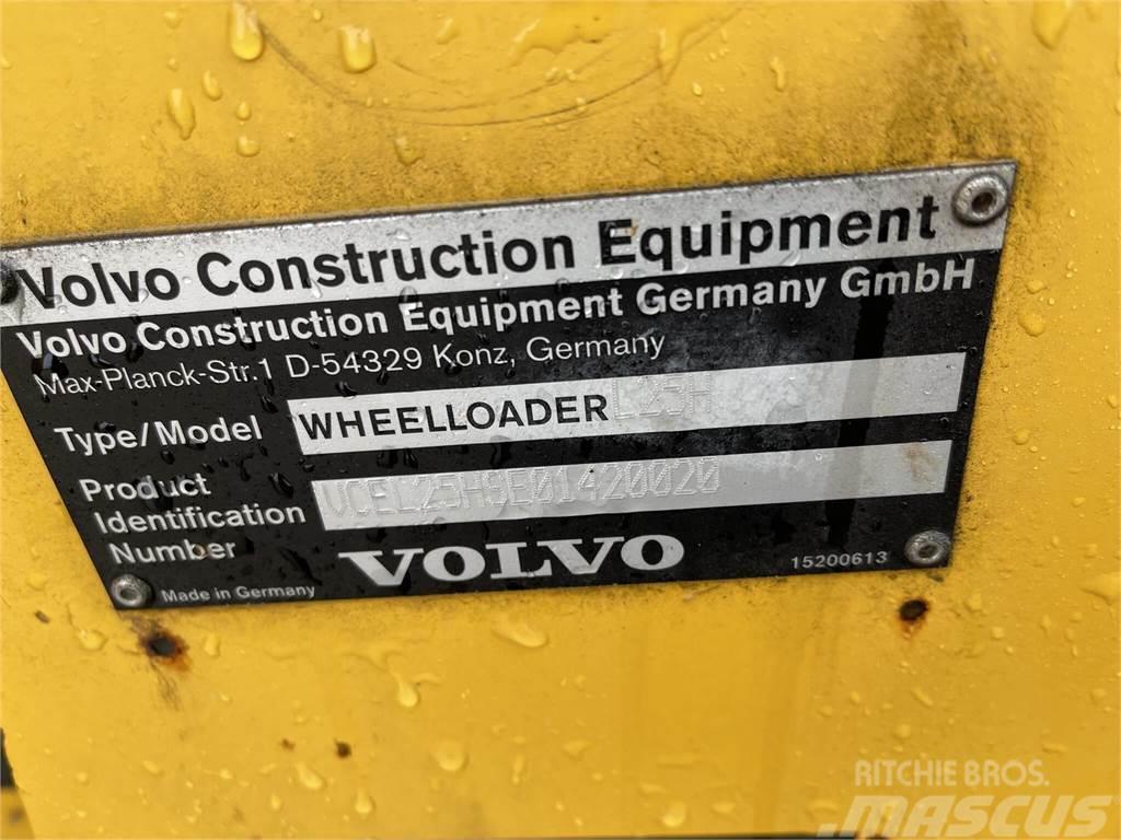 Volvo L25H Gumikerekes homlokrakodók