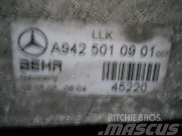 Mercedes-Benz Kühler, Ladeluftkühler Behr 9425010901 Actros Motorok
