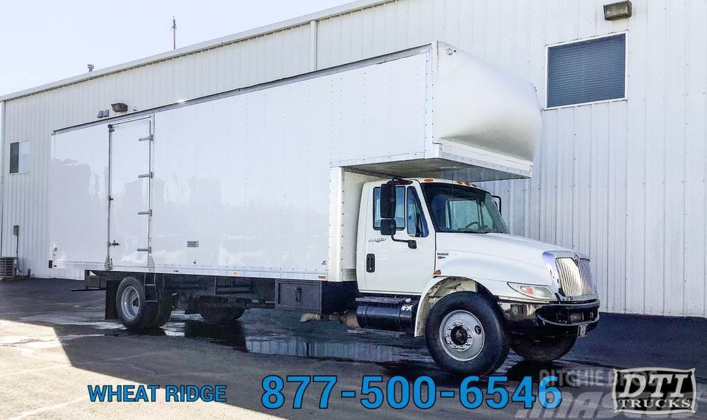 International 4300 26Ft Long Moving Van Truck, Diesel, Auto Dobozos teherautók