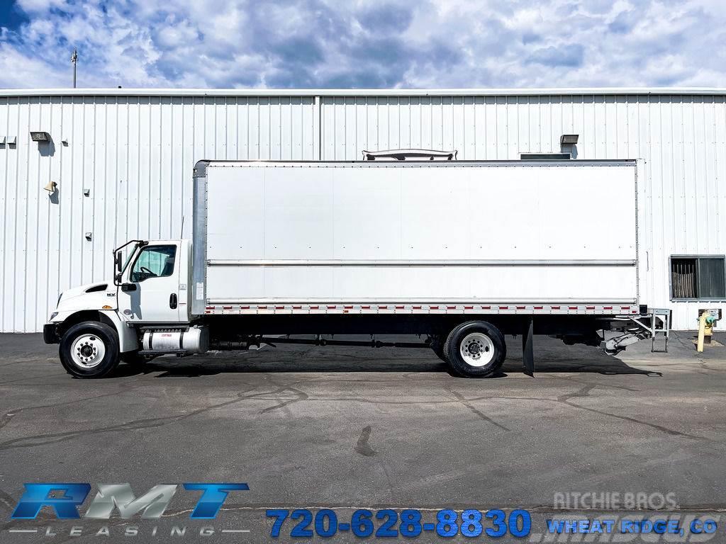 International MV607 26' Box Truck, Lift Gate & Ramp Dobozos teherautók