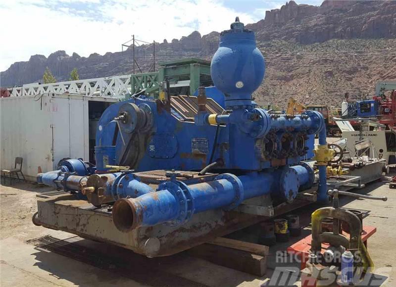  Rongsheng Machinery F-1000 Triplex Mud Pump Vízpumpák