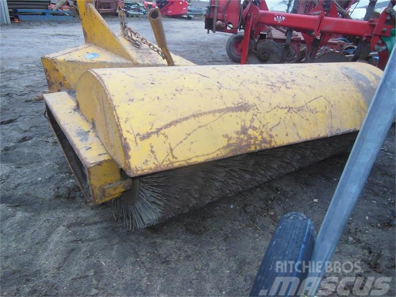  - - -  1.8m t/frontmontering Other tractor accessories