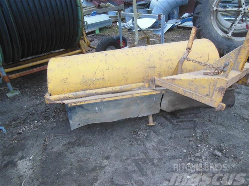  - - -  1.8m t/frontmontering Other tractor accessories