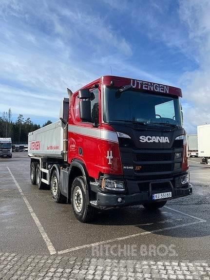 Scania R540 XT B8x4HA med Maur Dumperpåbygg , selges for  Billenő teherautók