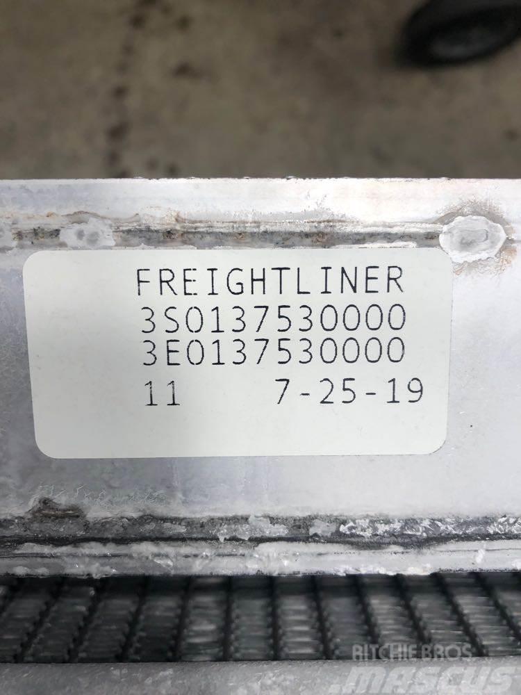 Freightliner Coronado Hűtők