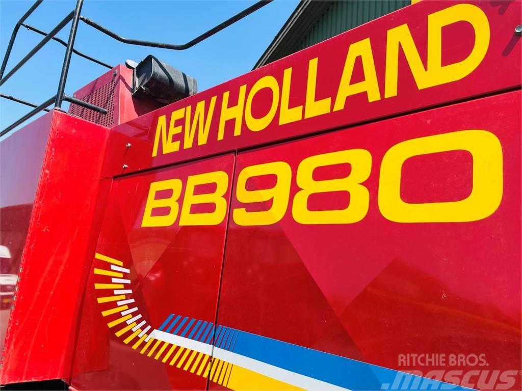 New Holland BB980 Szögletes bálázók