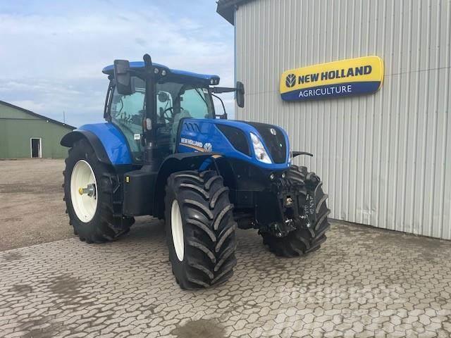 New Holland T7.215 S Traktorok