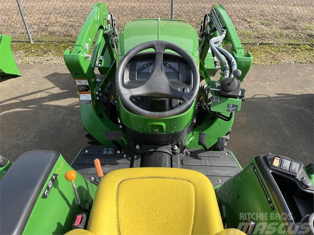 John Deere 3032E Kompakt traktorok