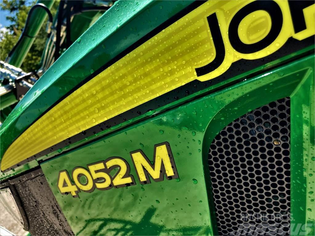 John Deere 4052M Traktorok