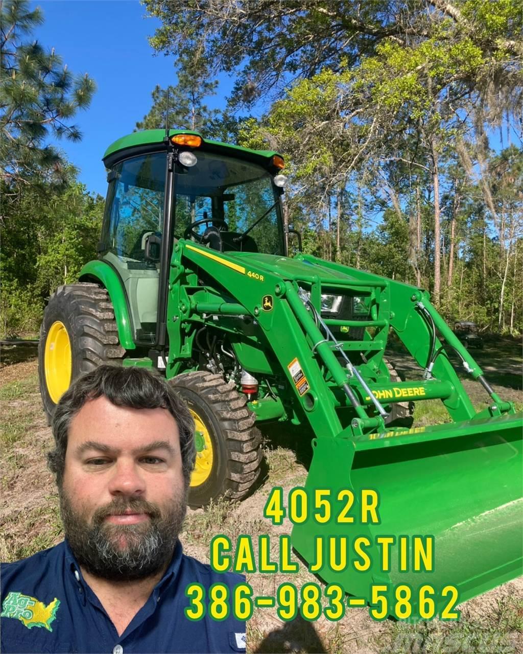 John Deere 4052R Traktorok