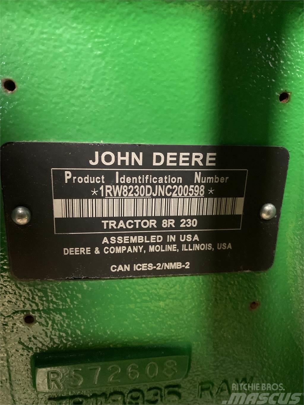 John Deere 8R 230 Traktorok