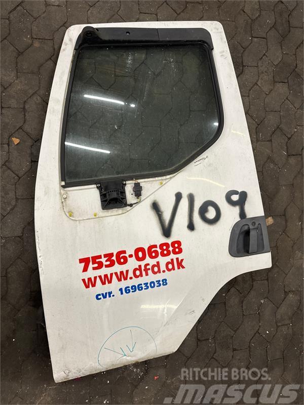 Volvo VOLVO FLE LEFT DOOR 20832731 Egyéb tartozékok