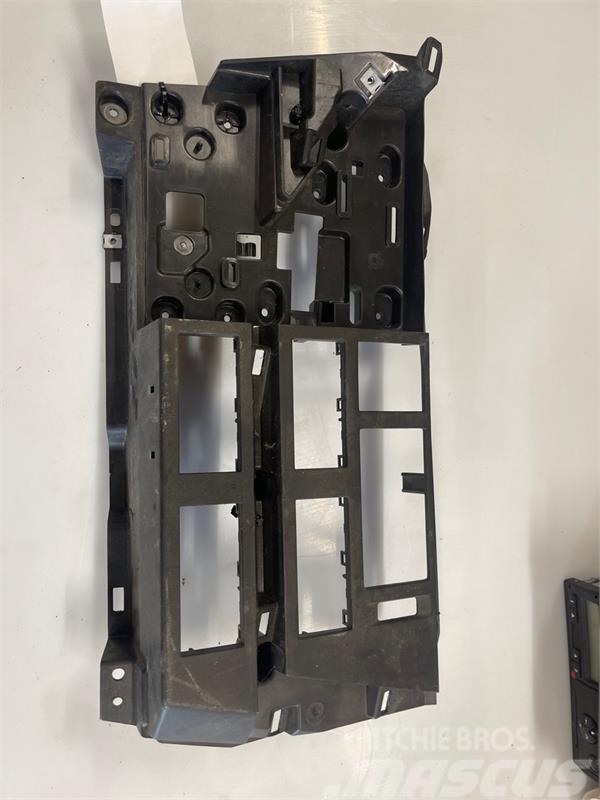 Volvo VOLVO WITCH PANEL 82214560 Other components
