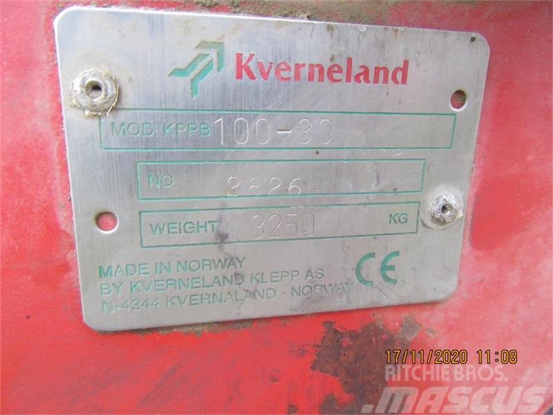 Kverneland PB100 6 furet Krop 30 riste underplove Váltvaforgató ekék