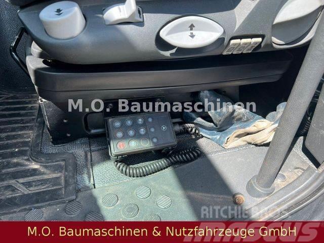 Mercedes-Benz Actros 2541 / 6x2 / Euro 5 / Koffer /Ladebühne / Dobozos teherautók