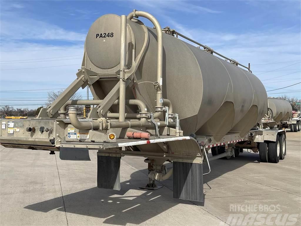 Heil 1040 CU | ALUM TANK | AIR SUSP | 3 POD Tanker trailers