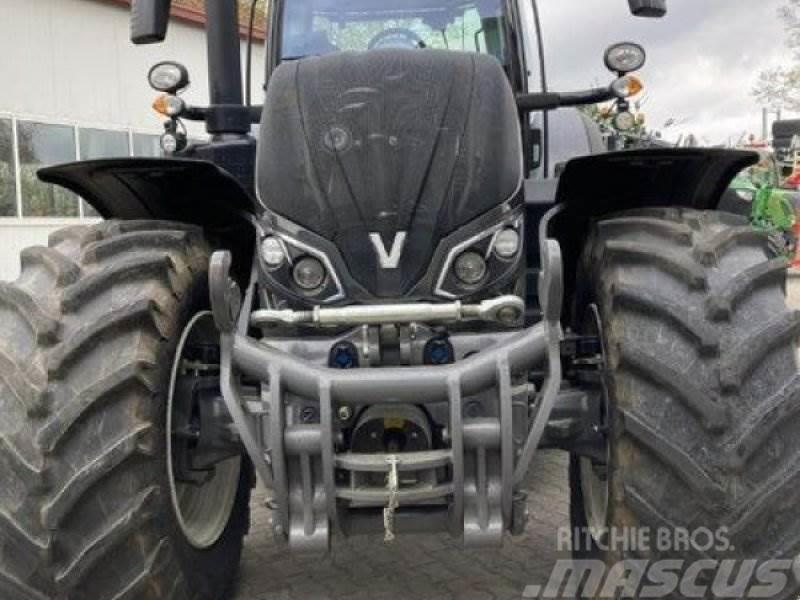 Valtra S394 Smart Touch Traktorok