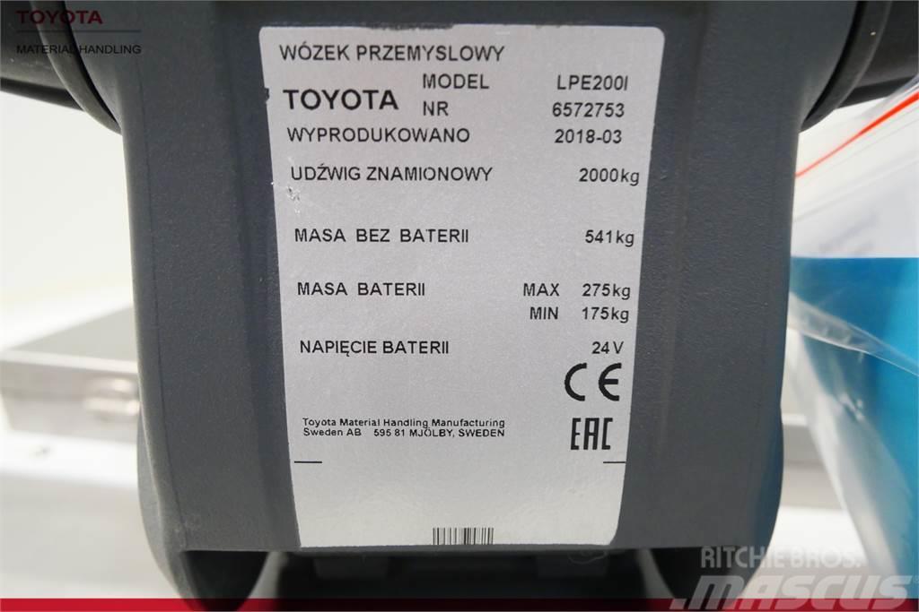Toyota LPE200 INOX Vezetőállásos alacsony emelőkocsi