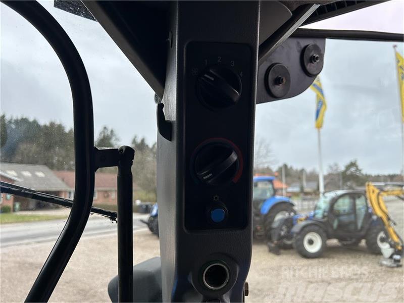 New Holland TS135A Traktorok