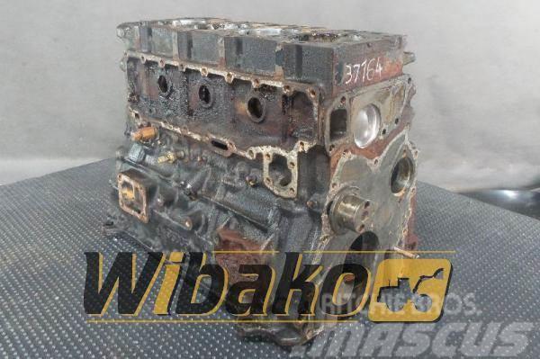 Isuzu Block Engine / Motor Isuzu 4BD1 PTA-24 95D05 Egyéb alkatrészek