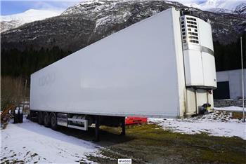 Bussbygg Thermo trailer w/ lift