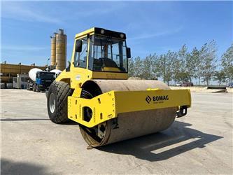 Bomag BW213 Cilindru Compactor