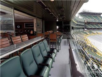 Green BAY PACKERS SUITE F with Pioneer Rack 'n Pinion Ta