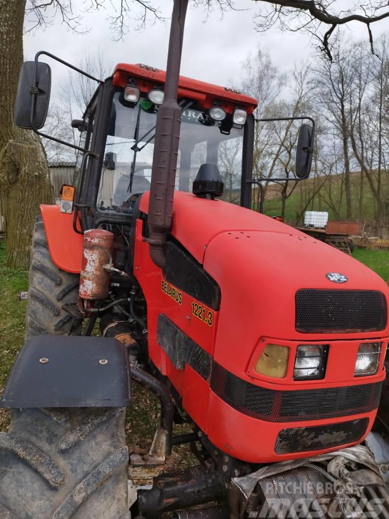 Belarus MTZ 1221.3 Traktorok