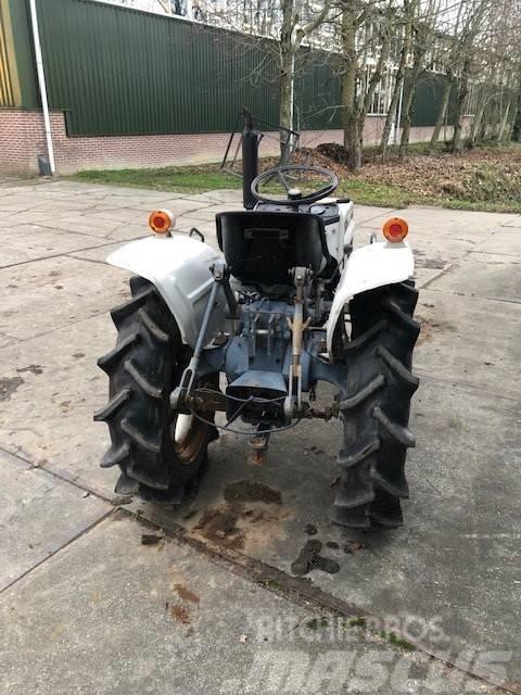  Kumiai ST1620 Kompakt traktorok