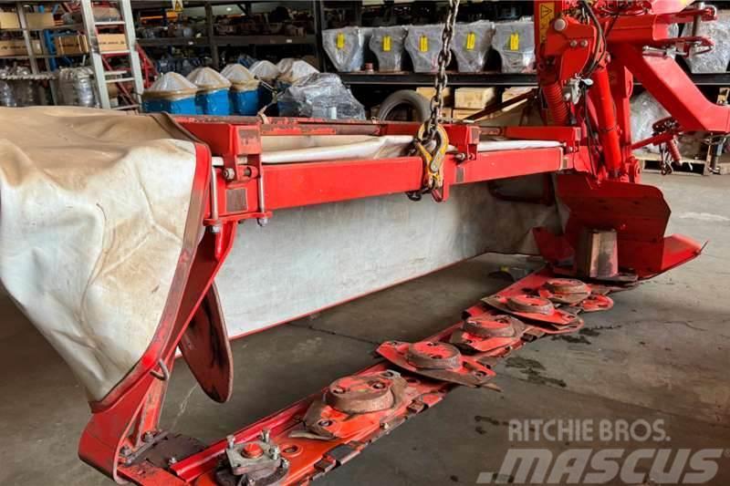 Kuhn GMD 280 Stripping For Spares Egyéb